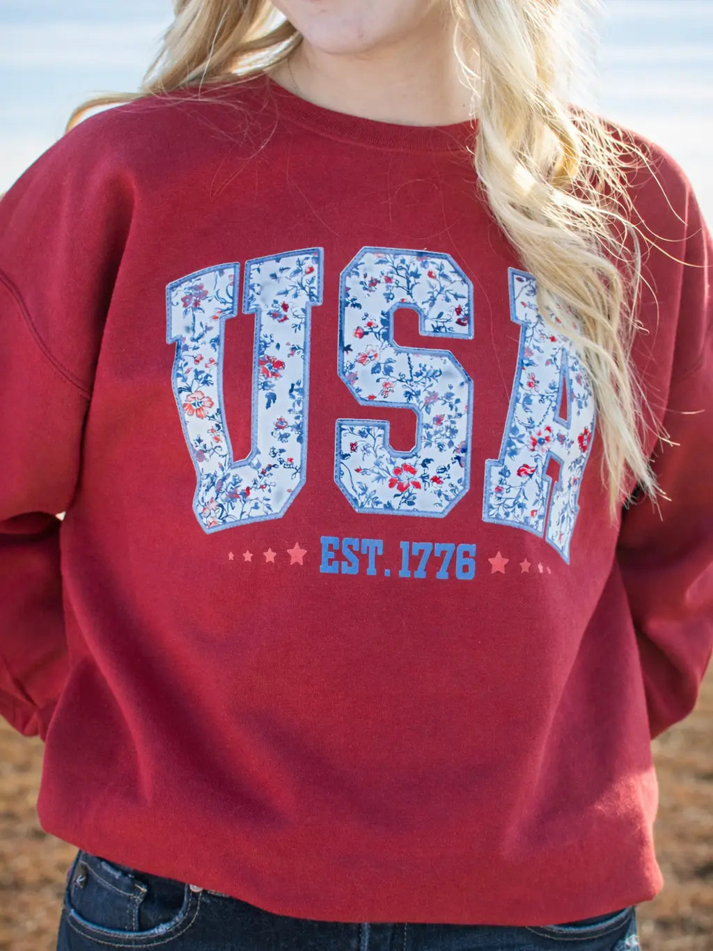 **PRE-ORDER** Western Patriotic Floral 'USA' Red Graphic Crewneck